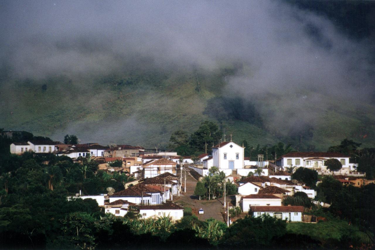 Hotel Solar Dos Montes Santana dos Montes Luaran gambar